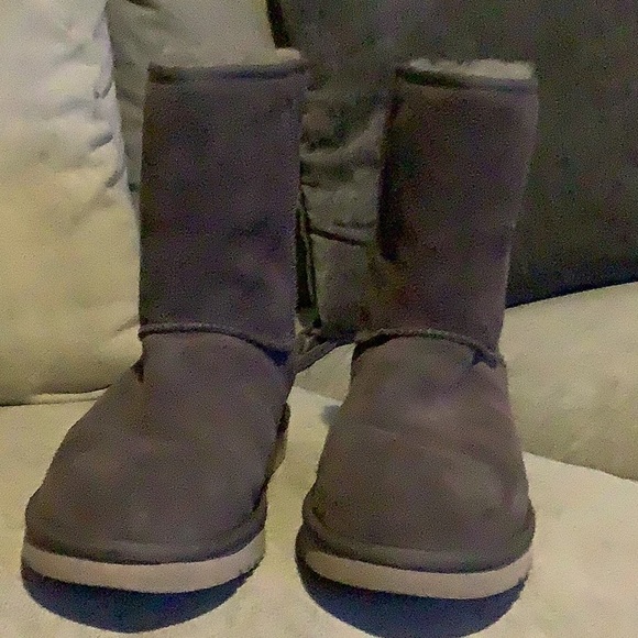 Koolaburra Grey Suede Boots size 11 - Picture 2 of 5